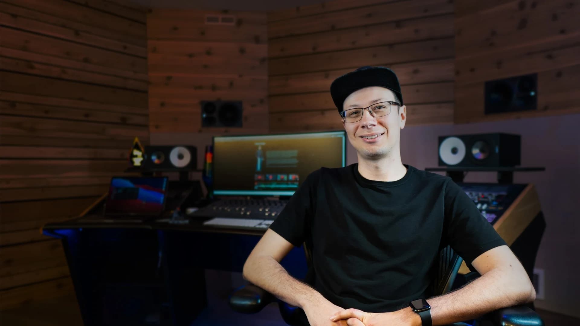 Chrys Gringo in his studio
